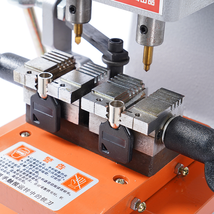 梅花钥匙制作方法